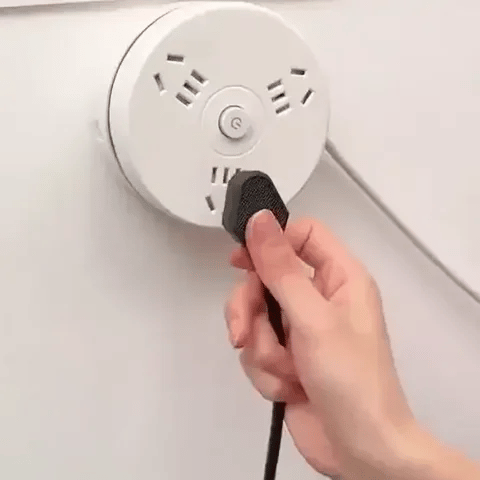 Detalle de extensión multicarga retráctil